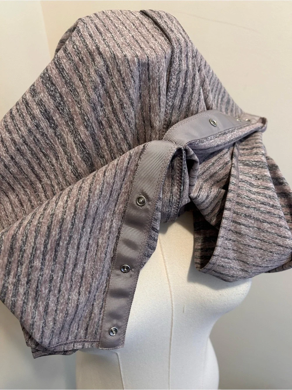 LuLuLemon Vinyasa scarf